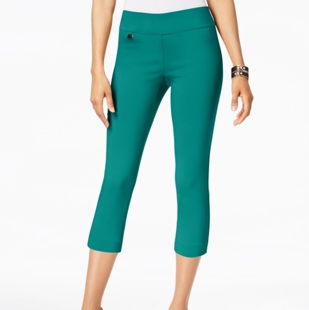 NWT Alfani Plus Size Tummy-Control‎ Capri Pants Sz 28W